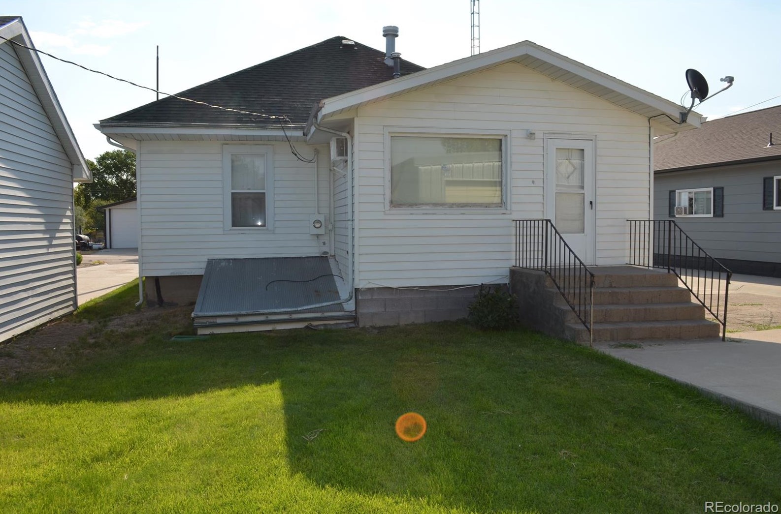 324 Iowa Ave, Stratton CO  80836-1374 exterior