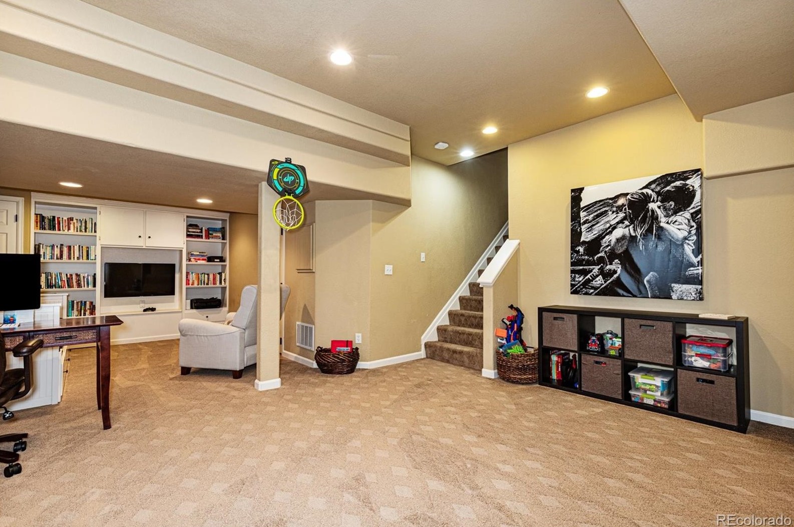 9441 Morning Glory Ln, Littleton CO 80130-4495 exterior