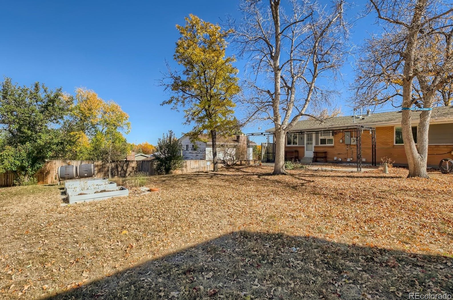 8021 Kendall Blvd, Littleton CO 80128-6071 exterior