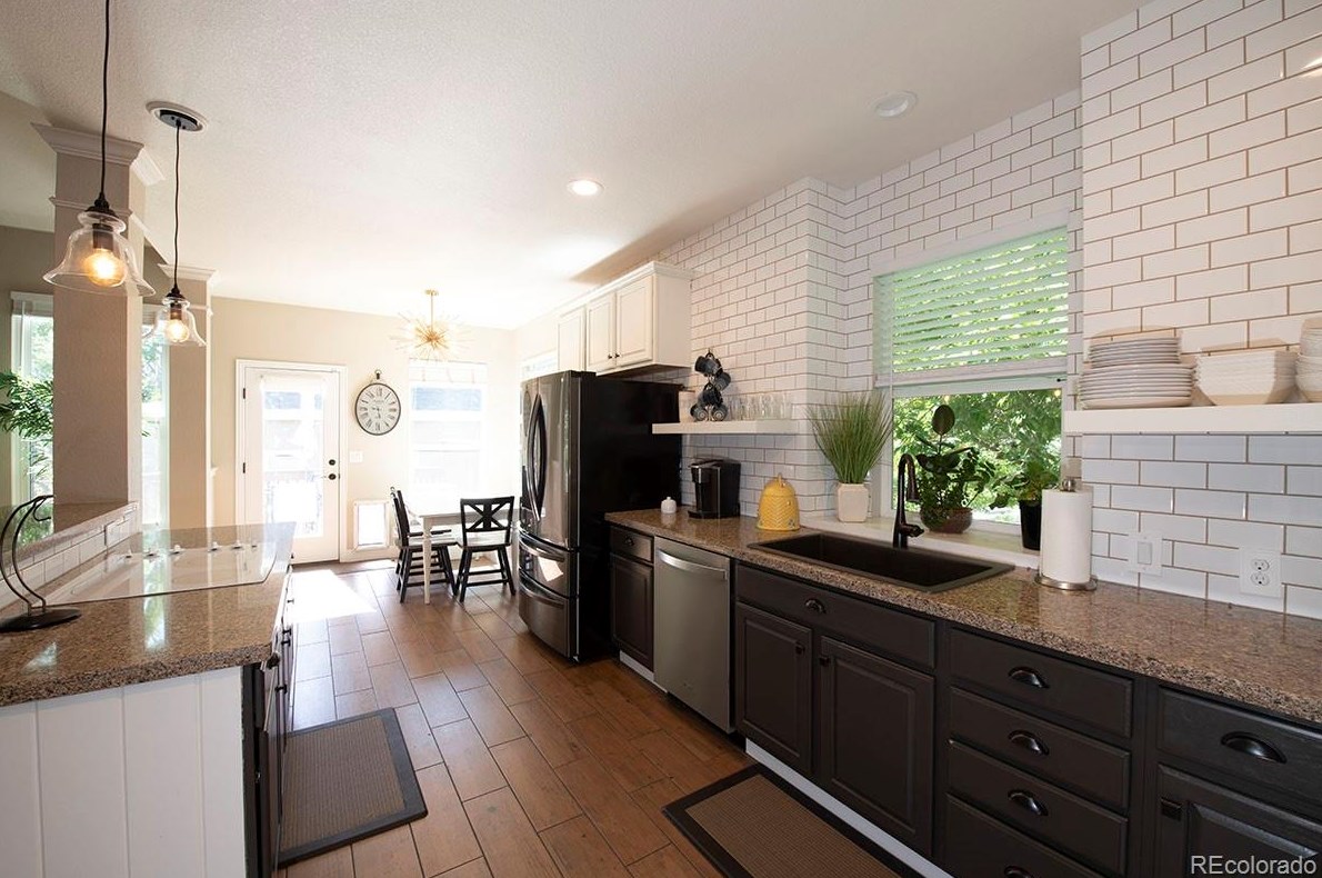 9698 Sylvestor Ct, Littleton CO 80129-6201 exterior