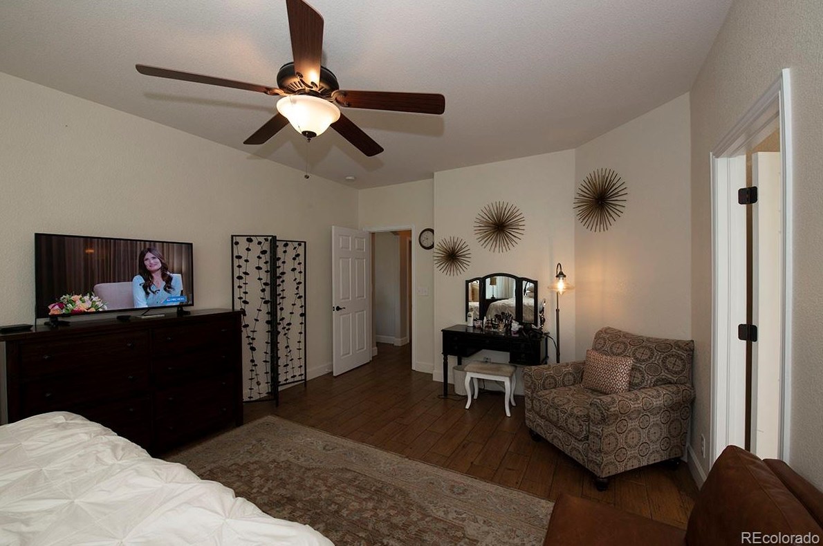 9698 Sylvestor Ct, Littleton CO 80129-6201 exterior