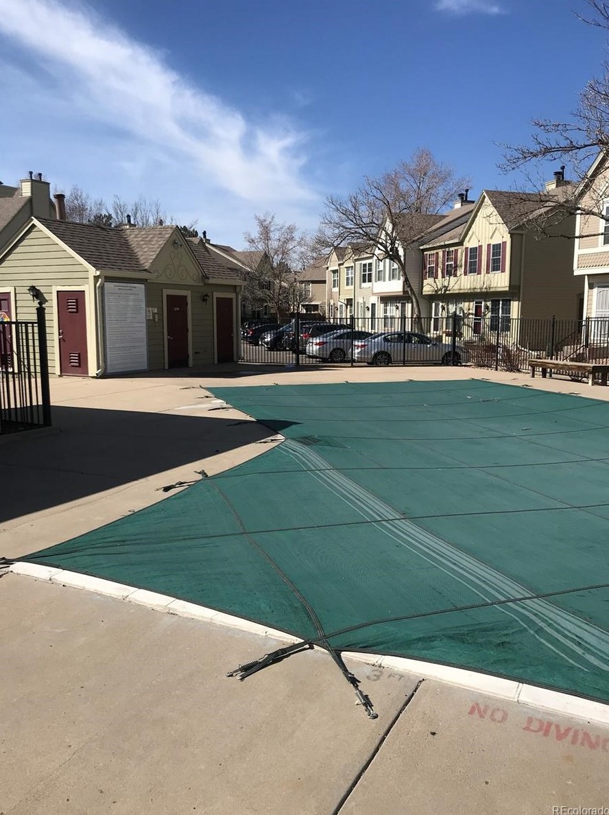 1811 Quebec Way, Denver CO  80231-2605 exterior