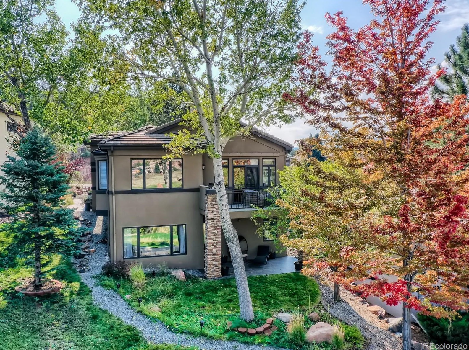 6656 Bright Water Trl, Littleton CO 80125-8305 exterior