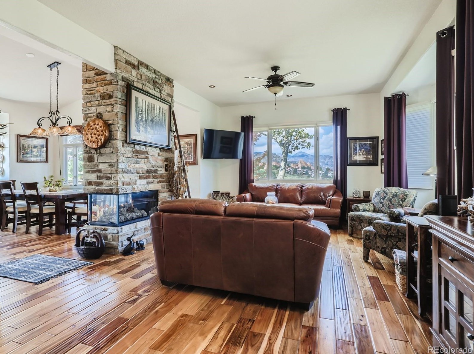 6656 Bright Water Trl, Littleton CO 80125-8305 exterior