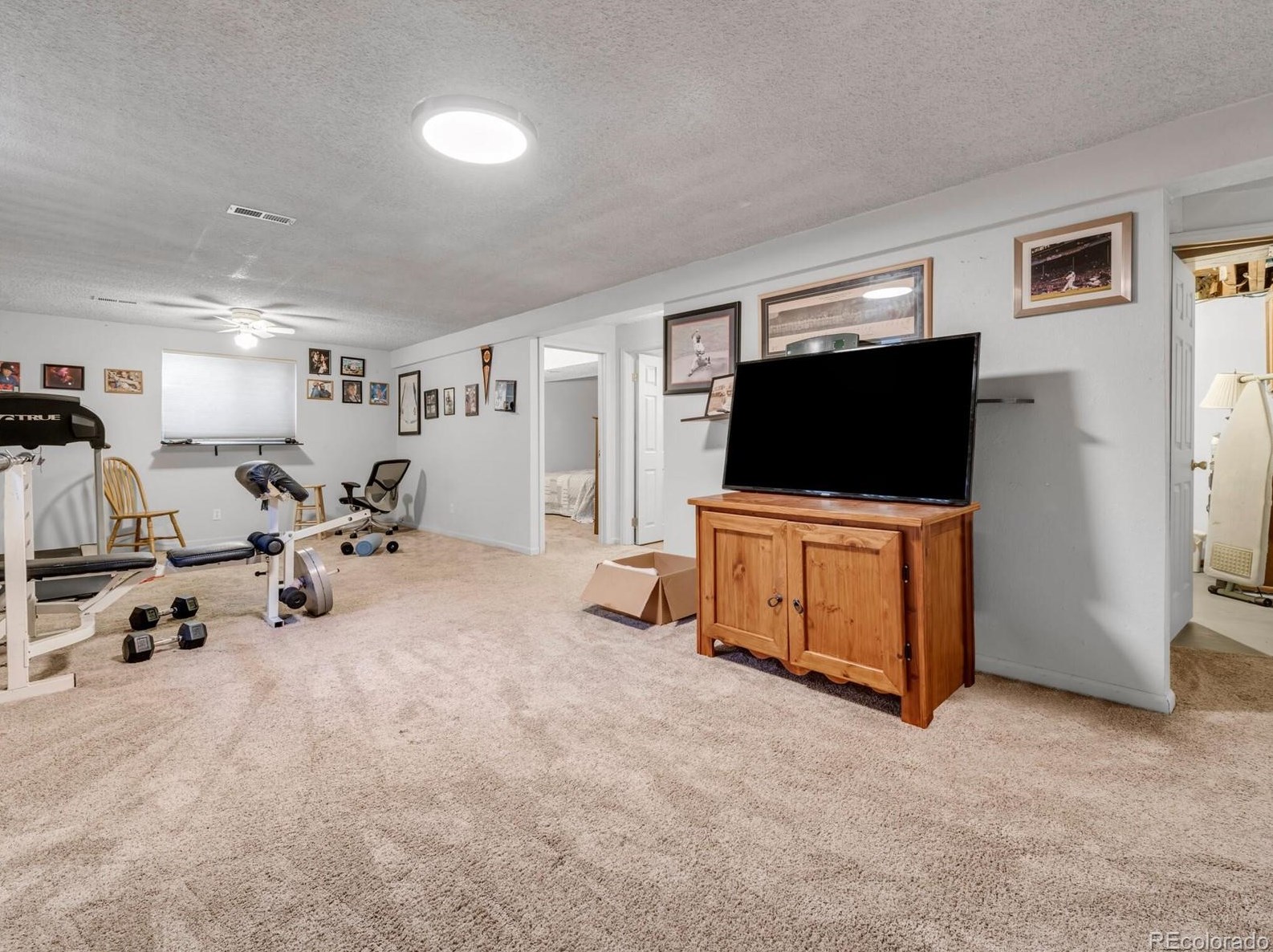 8720 Dover Cir, Arvada CO  80005-1549 exterior