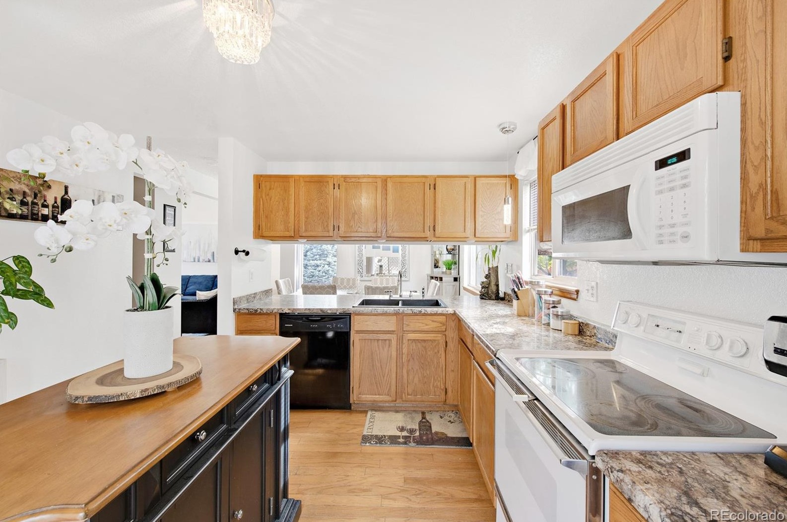 12676 Crestline Ave, Littleton CO  80127-6219 exterior