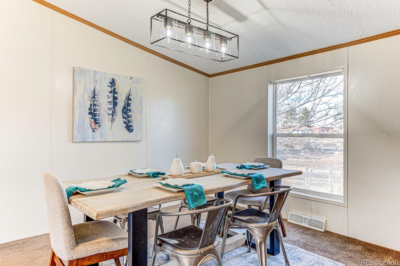 570 1st St, Bennett CO 80102-8604 exterior