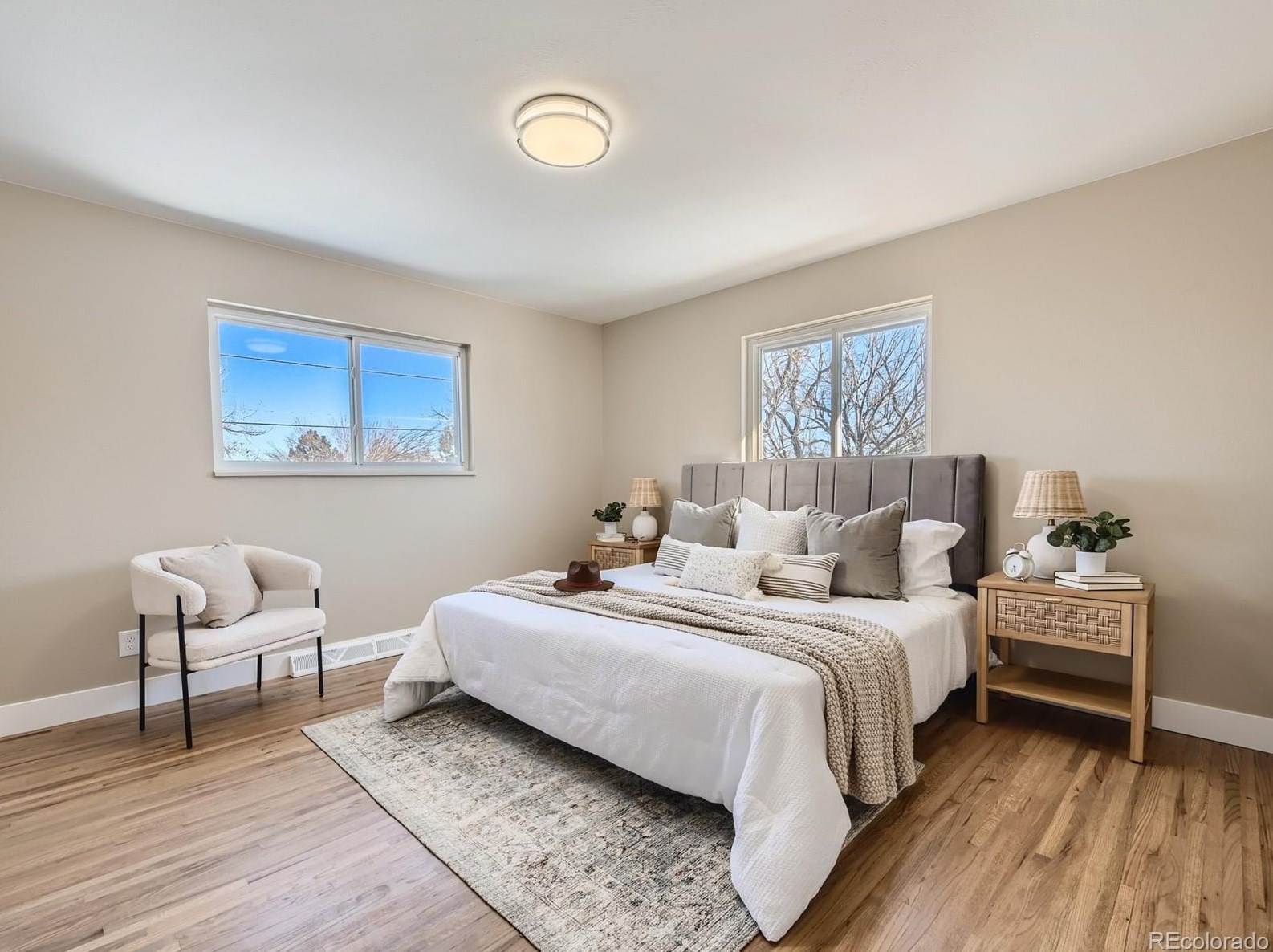 1115 Hinsdale Dr, Littleton CO  80120-4141 exterior