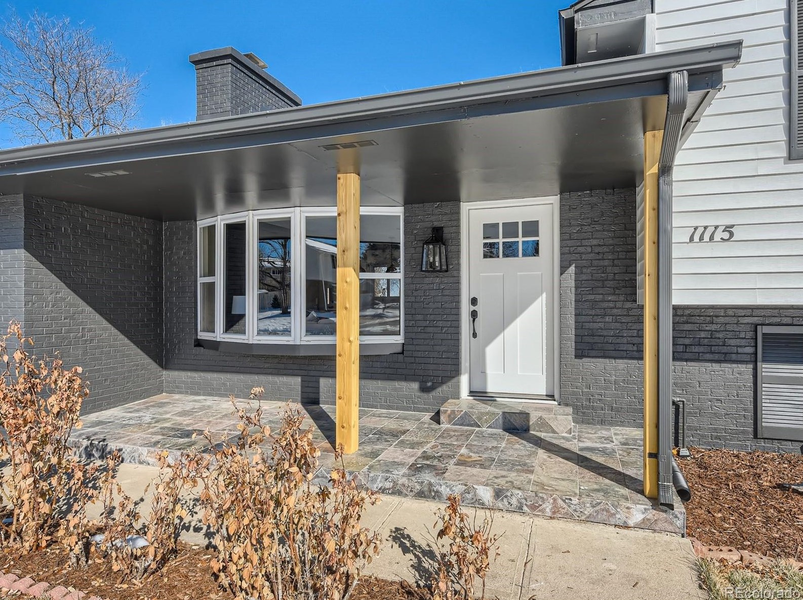 1115 Hinsdale Dr, Littleton CO  80120-4141 exterior