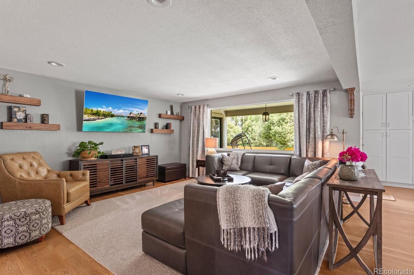 8255 71st Ave, Arvada CO  80004-1834 exterior