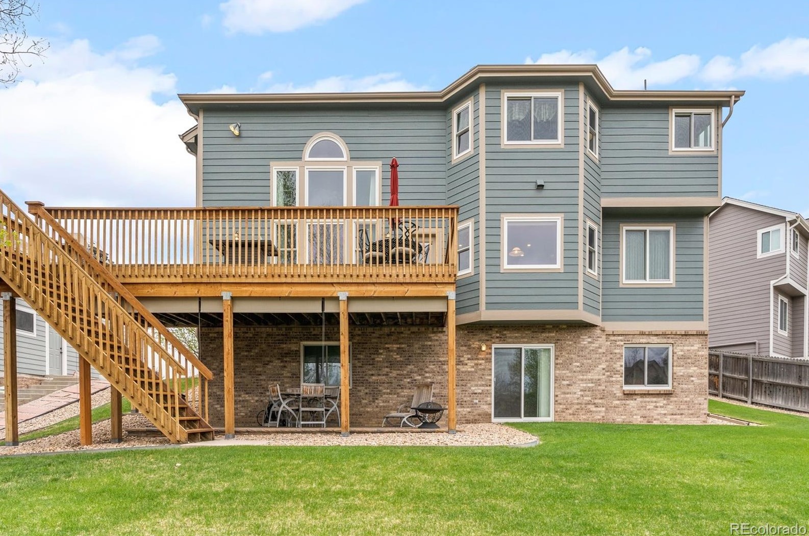 8347 Vivian St, Arvada CO  80005-5277 exterior
