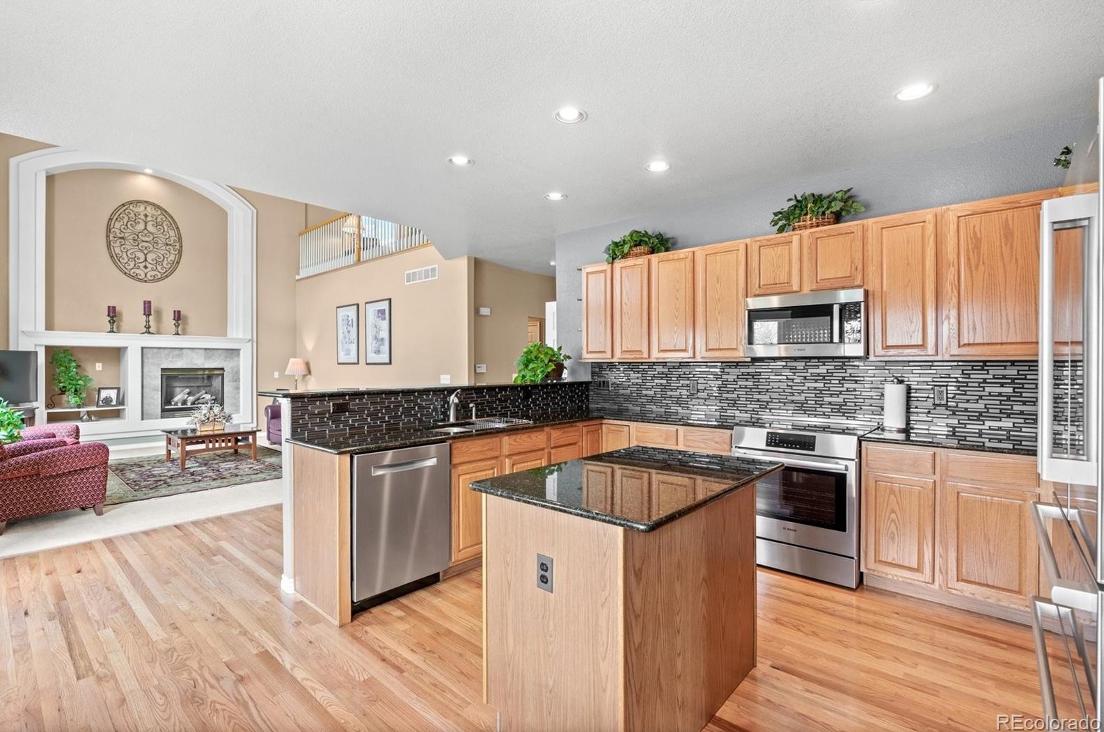 8347 Vivian St, Arvada CO  80005-5277 exterior