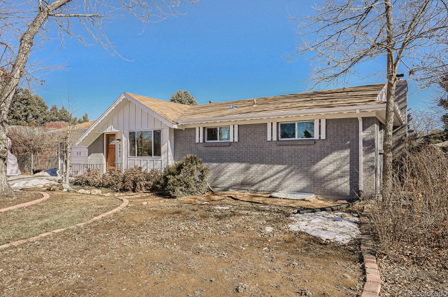 5992 Adams Dr, Littleton CO  80121-3004 exterior