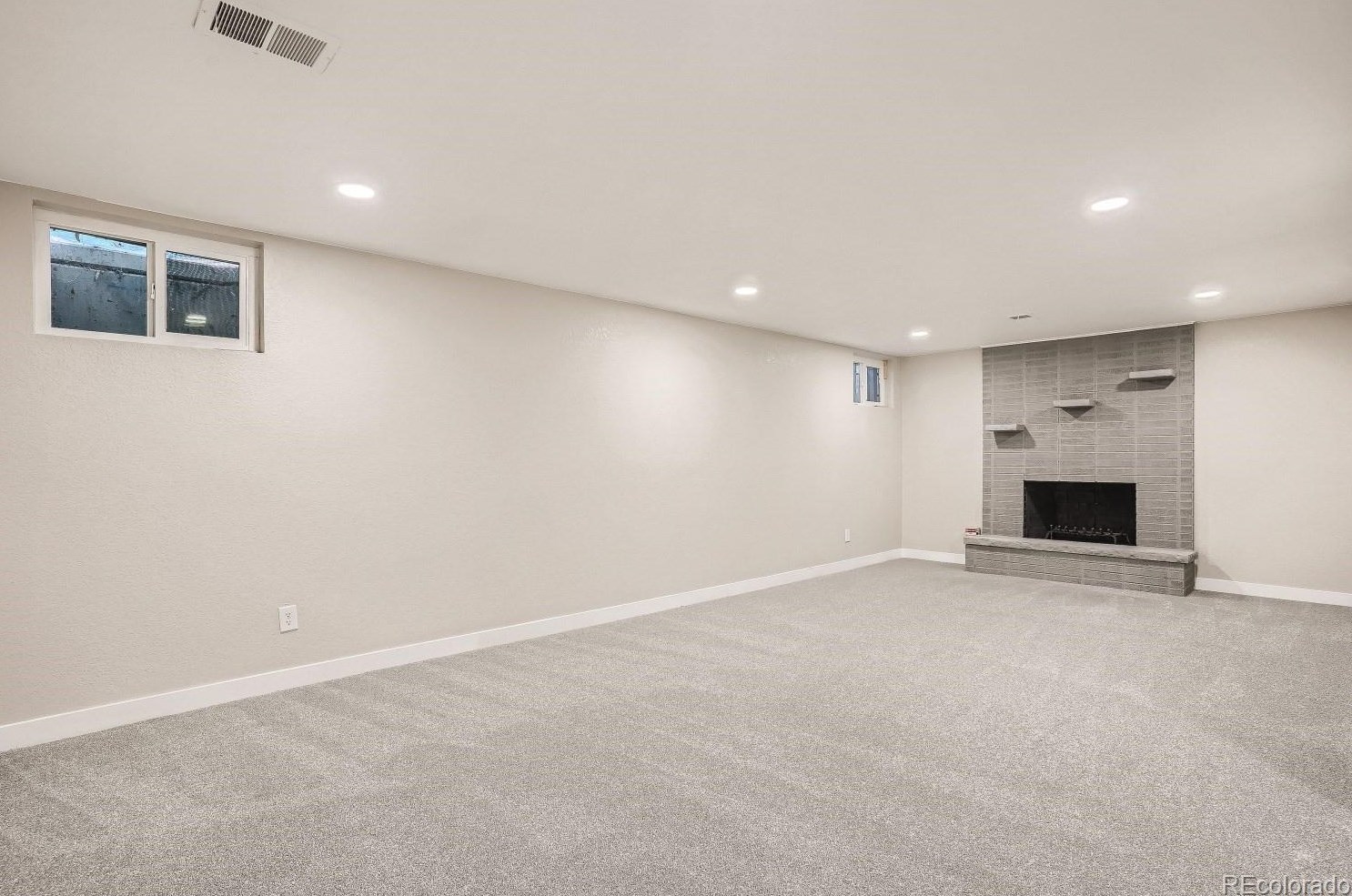 5992 Adams Dr, Littleton CO  80121-3004 exterior