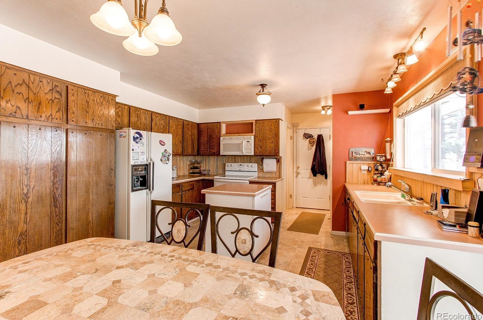 2713 Ponderosa Rd, Franktown CO 80116-9331 exterior