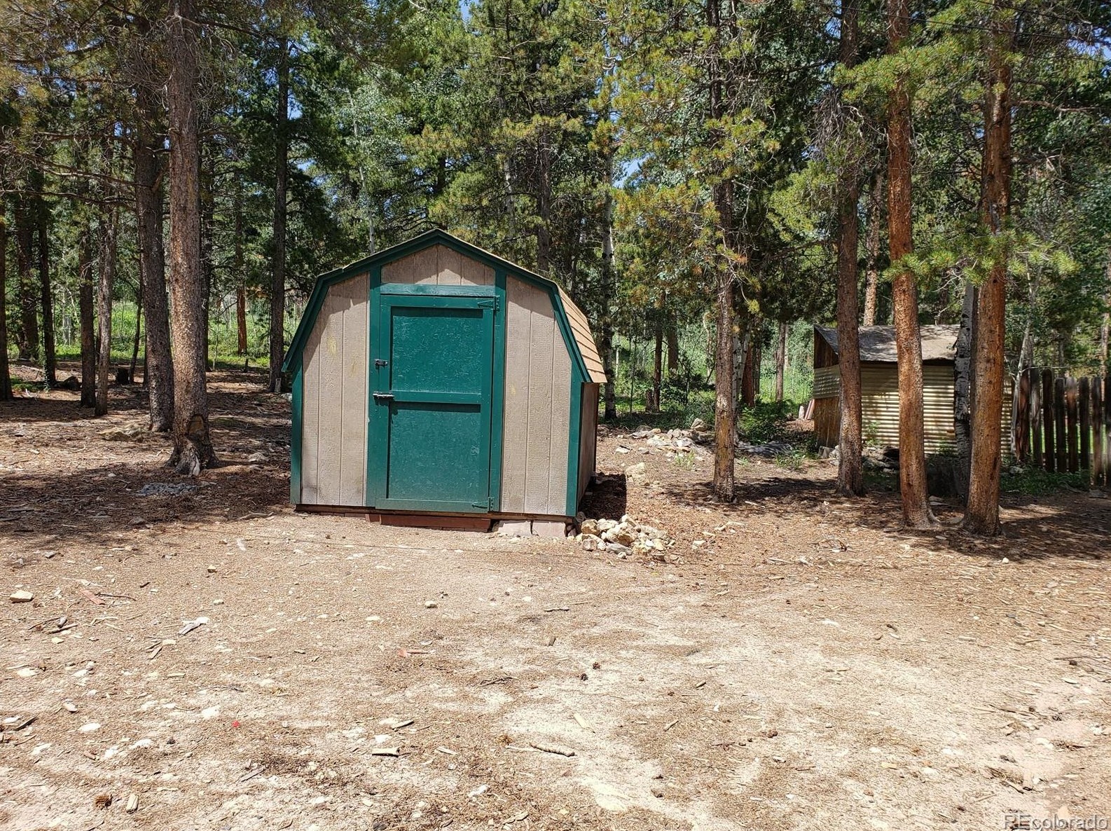 125 Lodge Pole Dr, Arvada CO  80422-8948 exterior