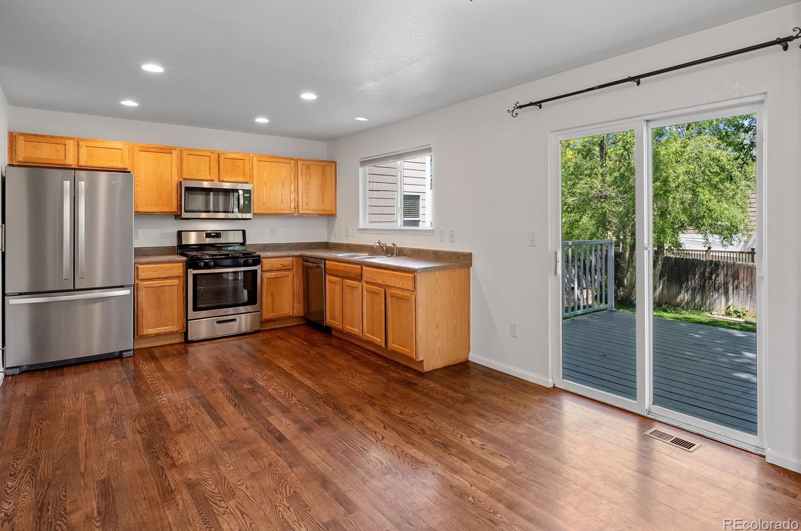 16283 E Phillips Ln, Englewood, CO 80112