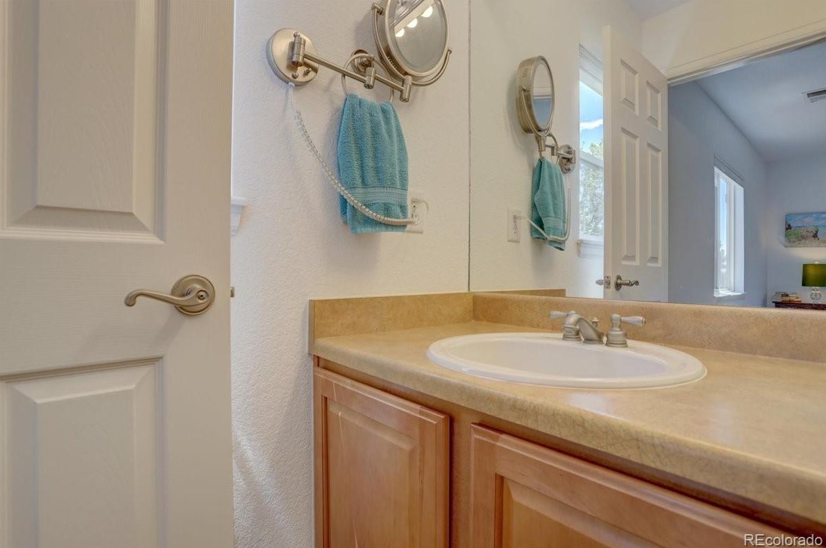 3696 Wonder Dr, Castle Rock CO 80109-4546 exterior