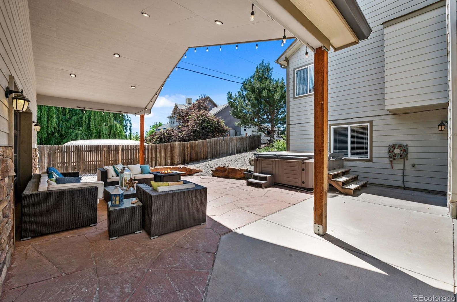 7687 Brk Dr, Littleton CO 80128-6113 exterior