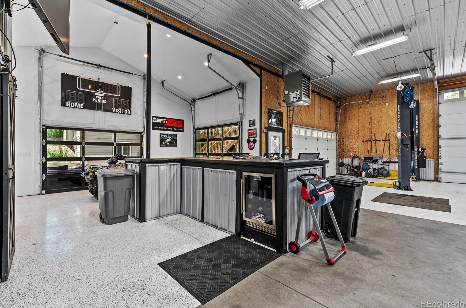 7687 Brk Dr, Littleton CO 80128-6113 exterior