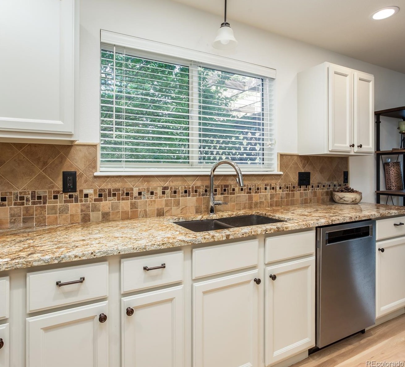 488 Sylvestor Trl, Littleton CO 80129-6299 exterior