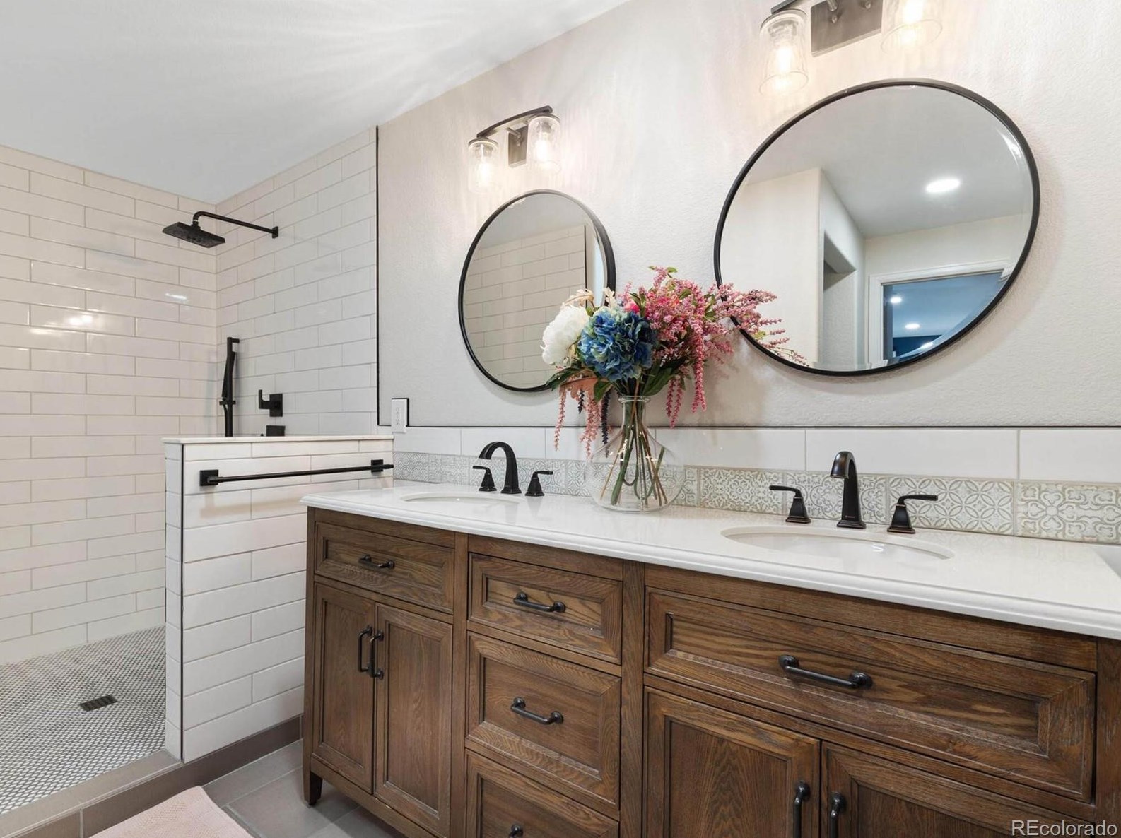 2816 Greensborough Dr, Littleton CO 80129-1531 exterior