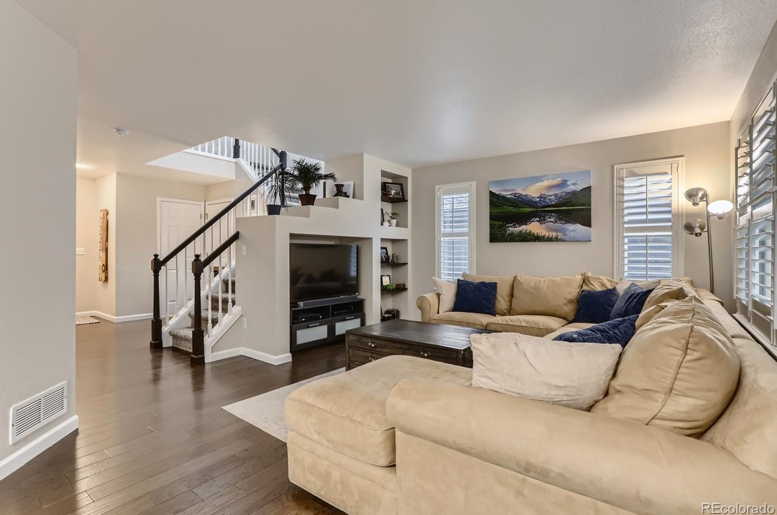 6828 Lions Head Pkwy, Littleton CO 80124-9571 exterior