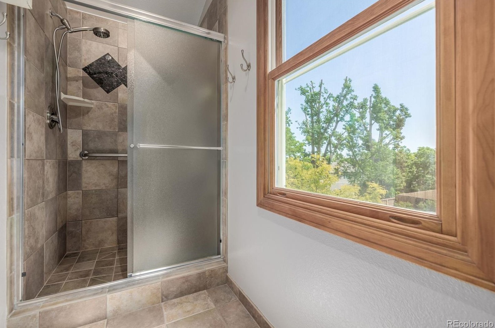 8233 Otero Ave, Littleton CO 80128-5530 exterior