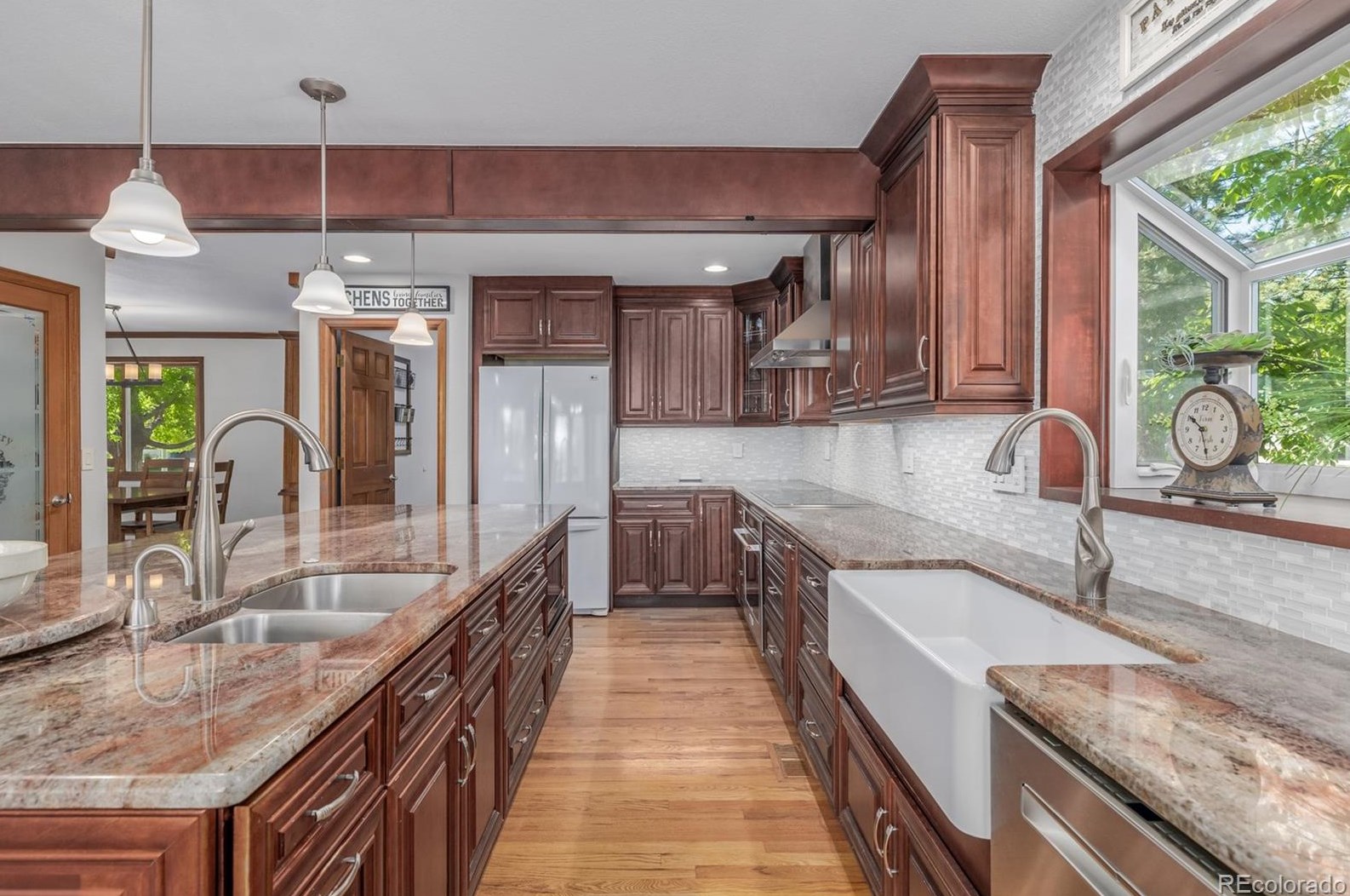 8233 Otero Ave, Littleton CO 80128-5530 exterior