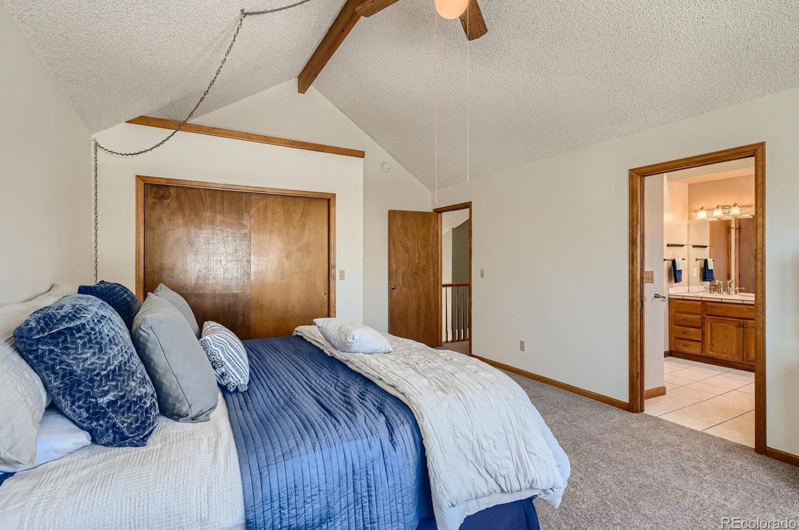 871 Kettle Ave, Littleton CO 80120-8002 exterior