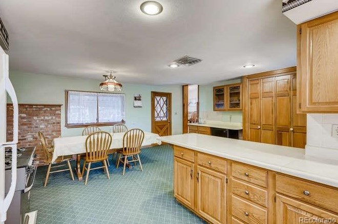 5704 Elati Way, Littleton CO 80120-2308 exterior