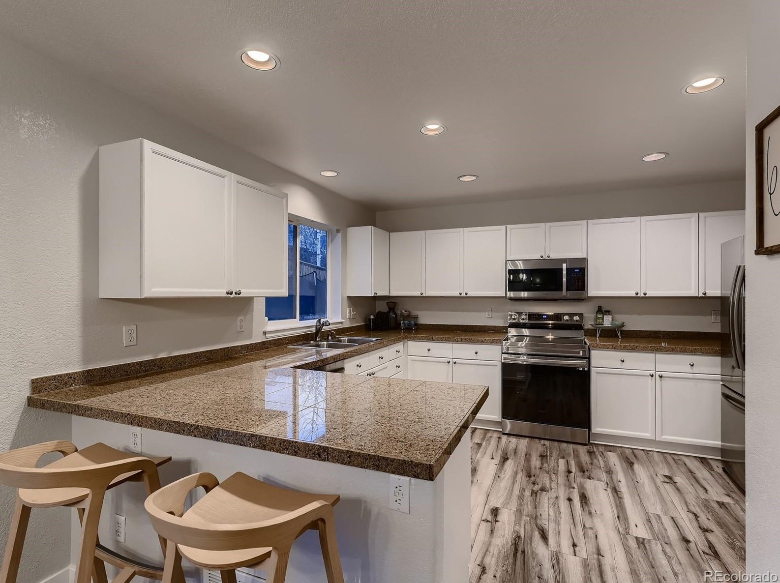 9741 Queenscliffe Dr, Littleton CO  80130-7187 exterior