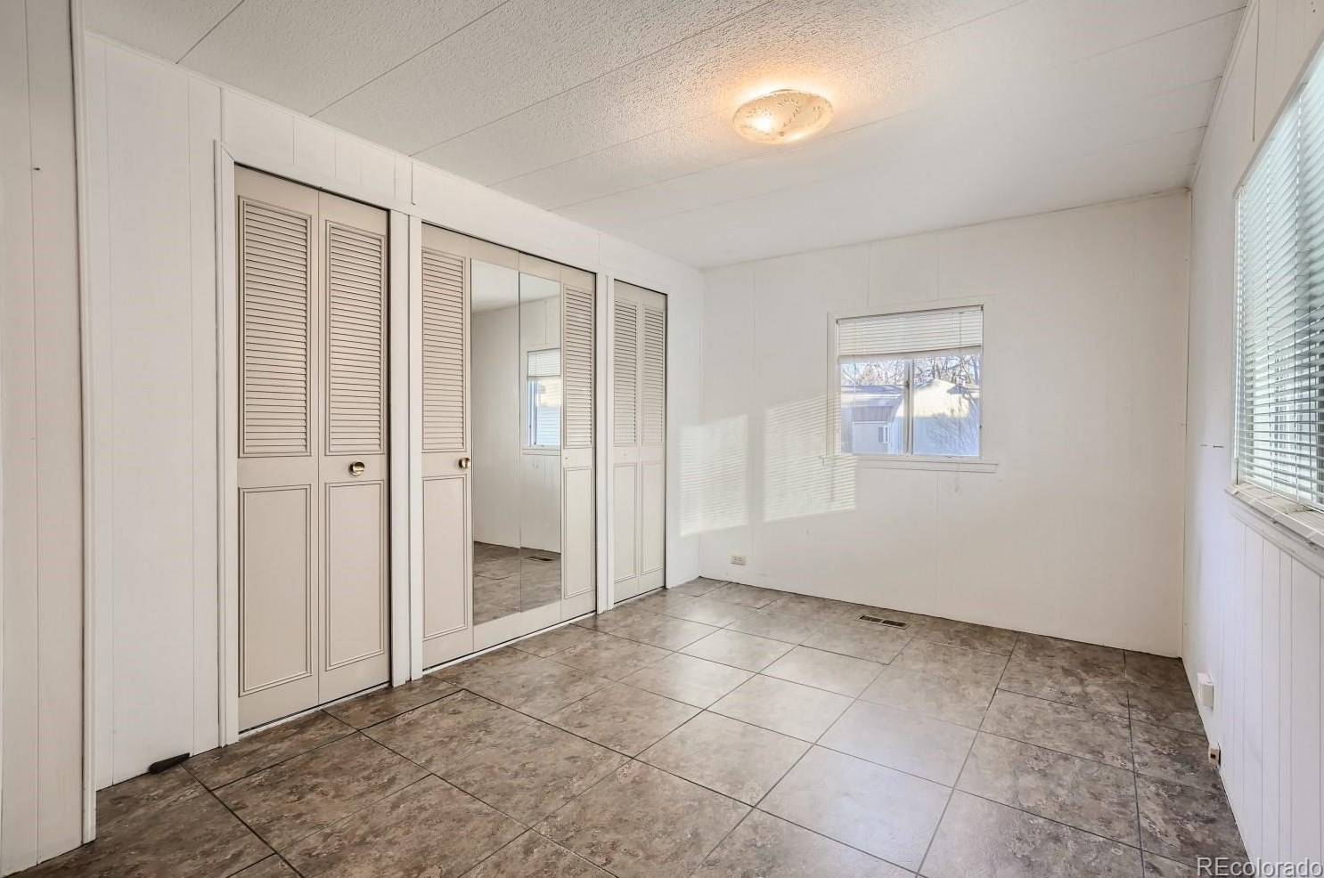 6705 Santa Fe Dr, Littleton CO 80120-2925 exterior