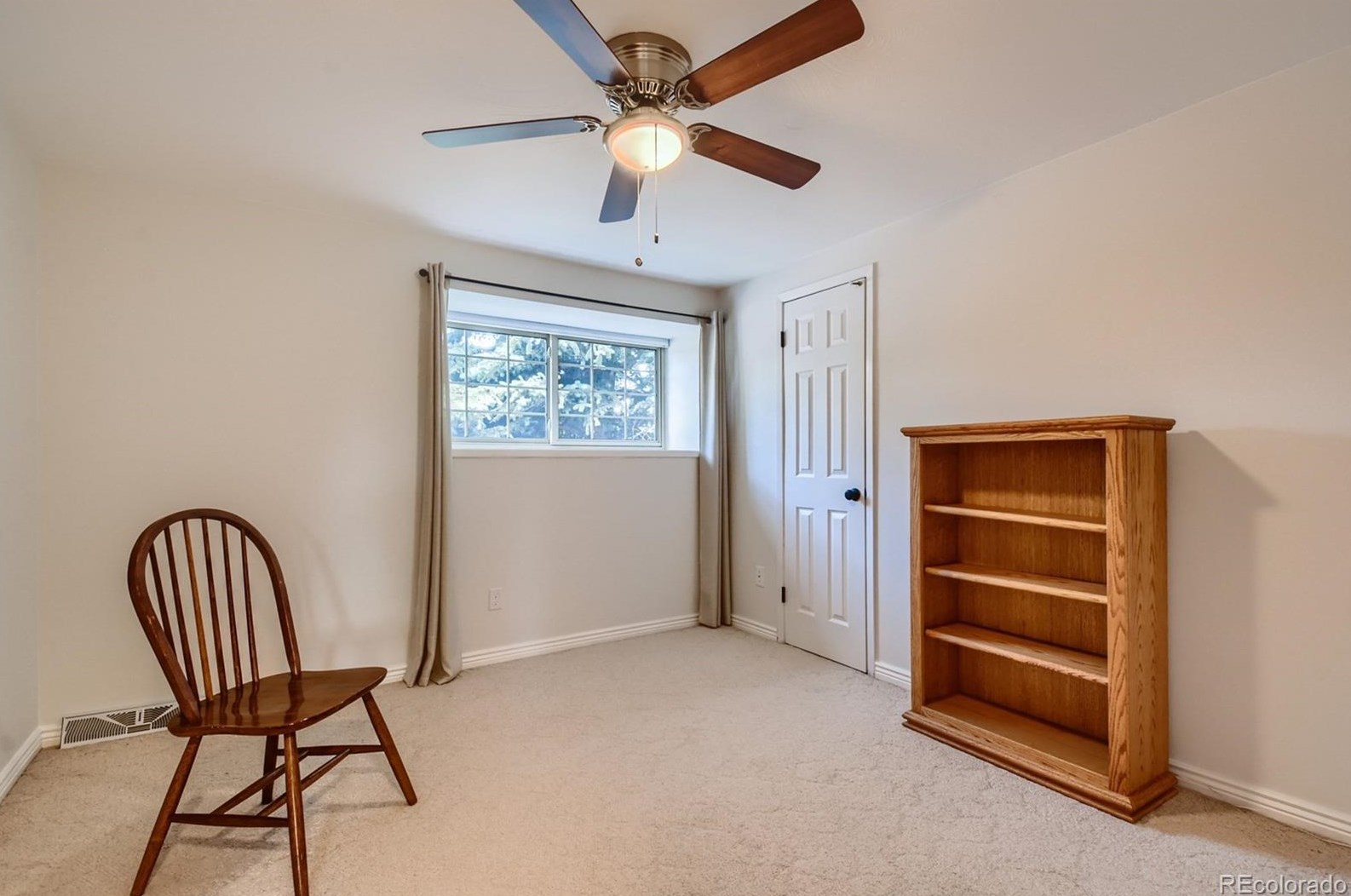 7264 Walden Dr, Littleton CO 80128-5466 exterior