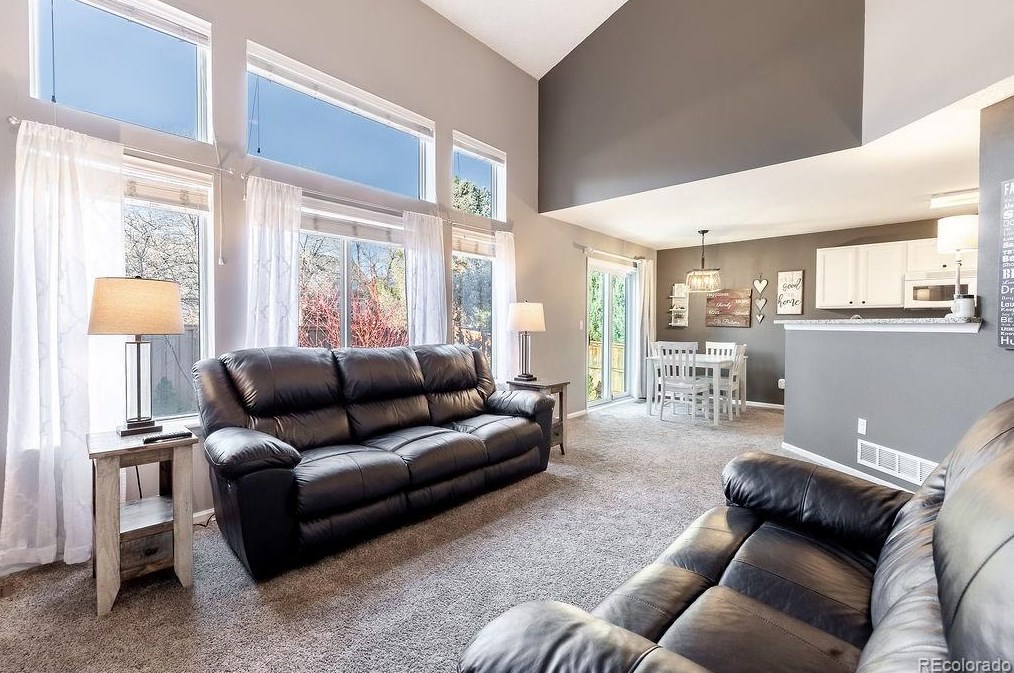 9725 Canberra Ct, Littleton CO 80130-7161 exterior