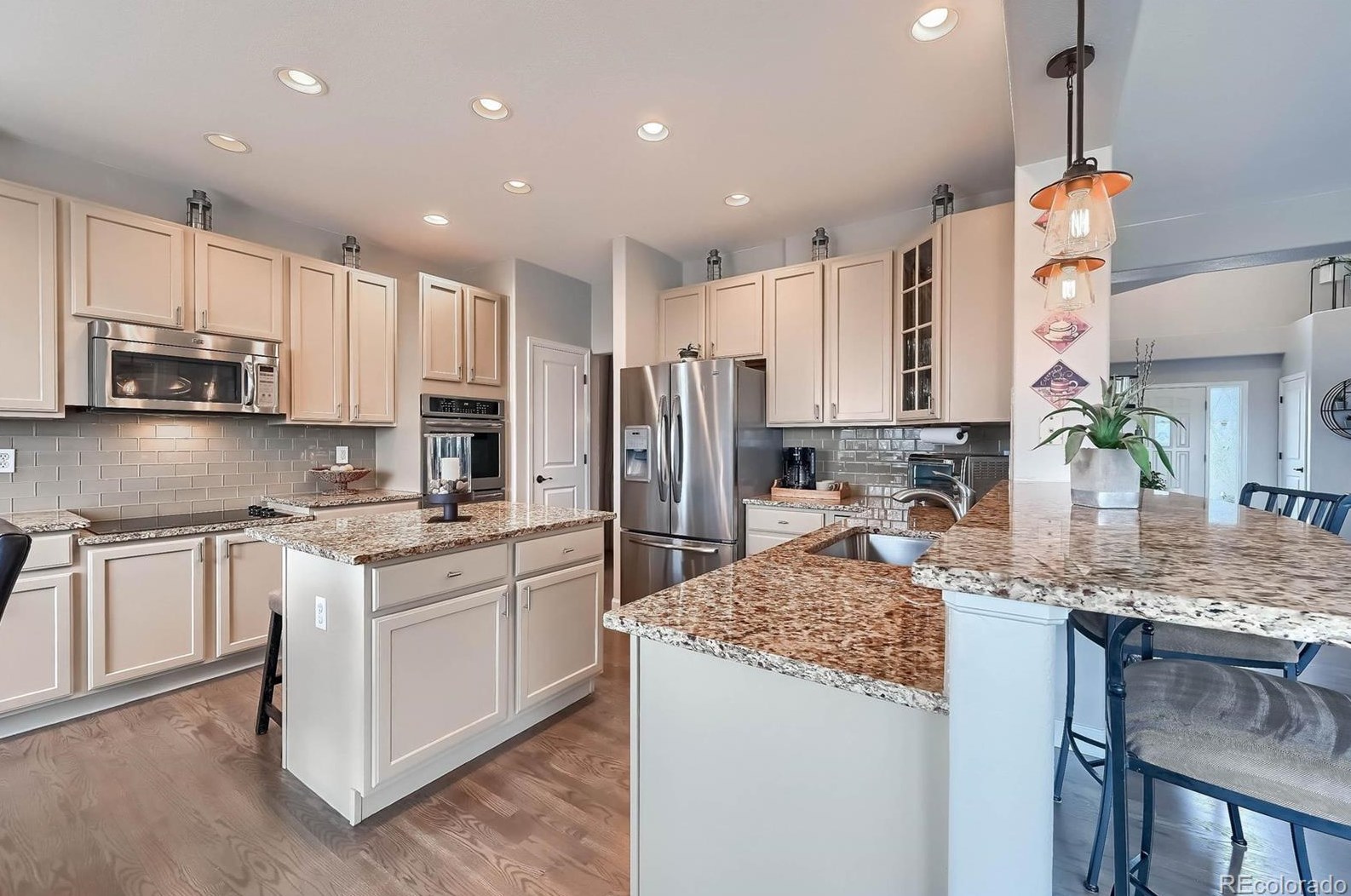 1947 Rose Petal Ct, Castle Rock CO 80109-3540 exterior