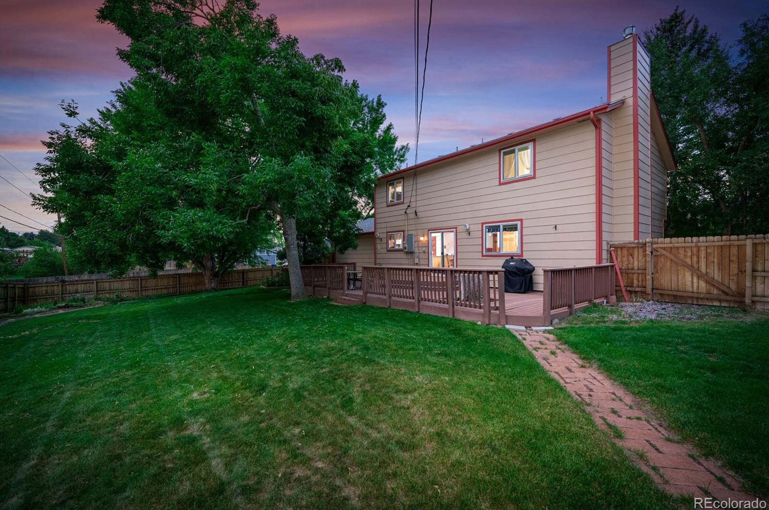 7896 Dover St, Littleton CO 80123-3311 exterior