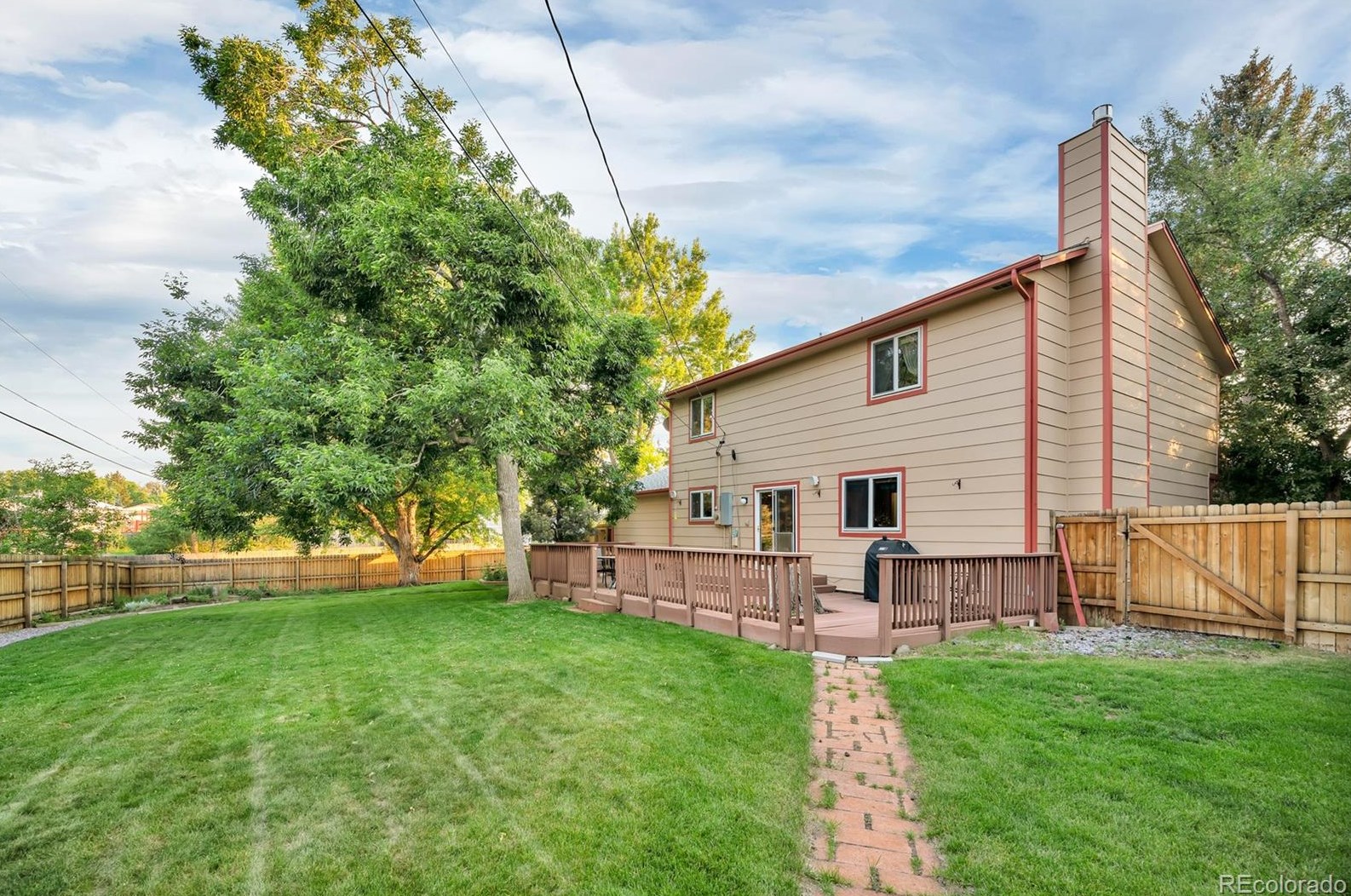 7896 Dover St, Littleton CO 80123-3311 exterior