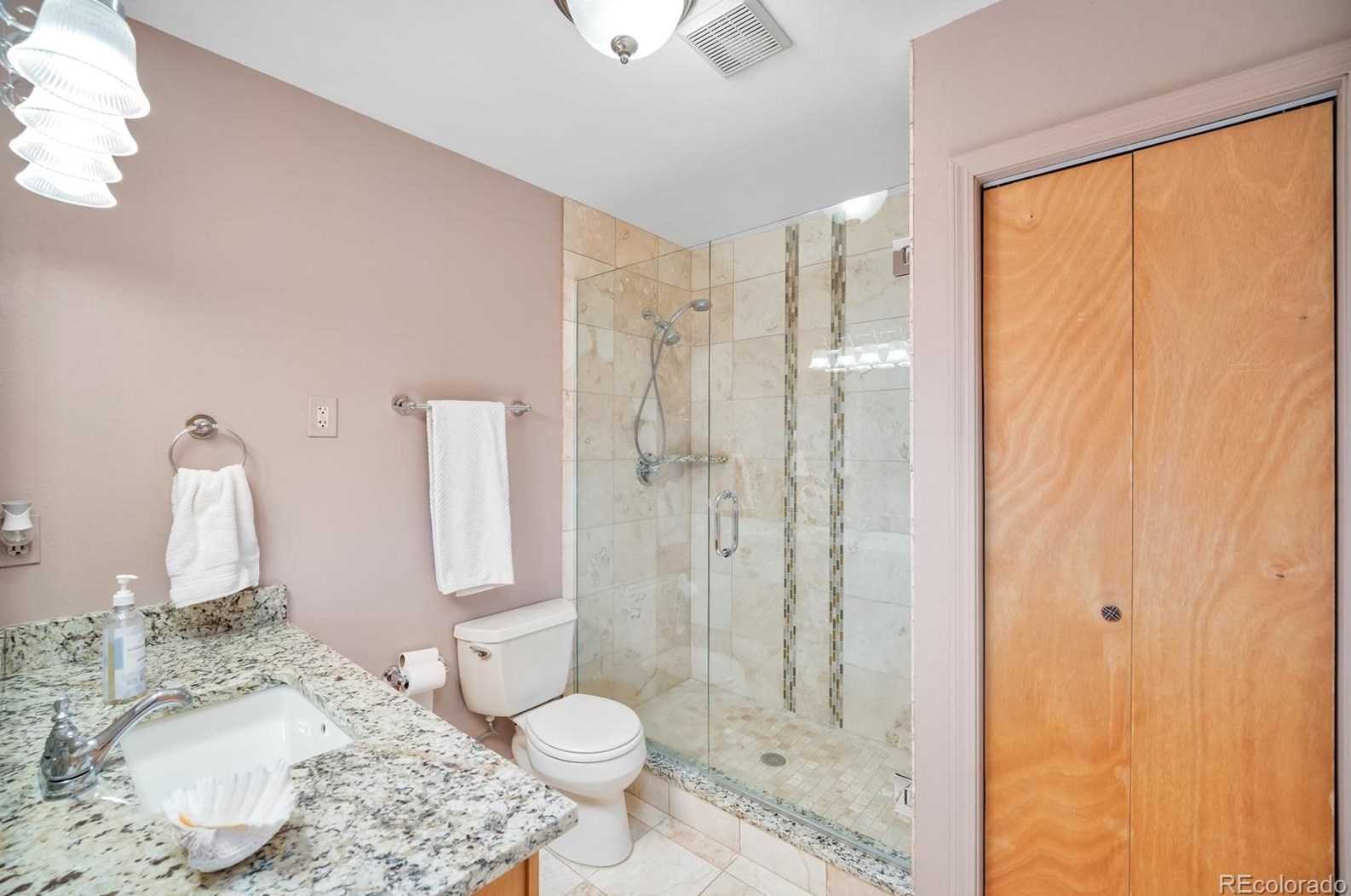 7896 Dover St, Littleton CO 80123-3311 exterior