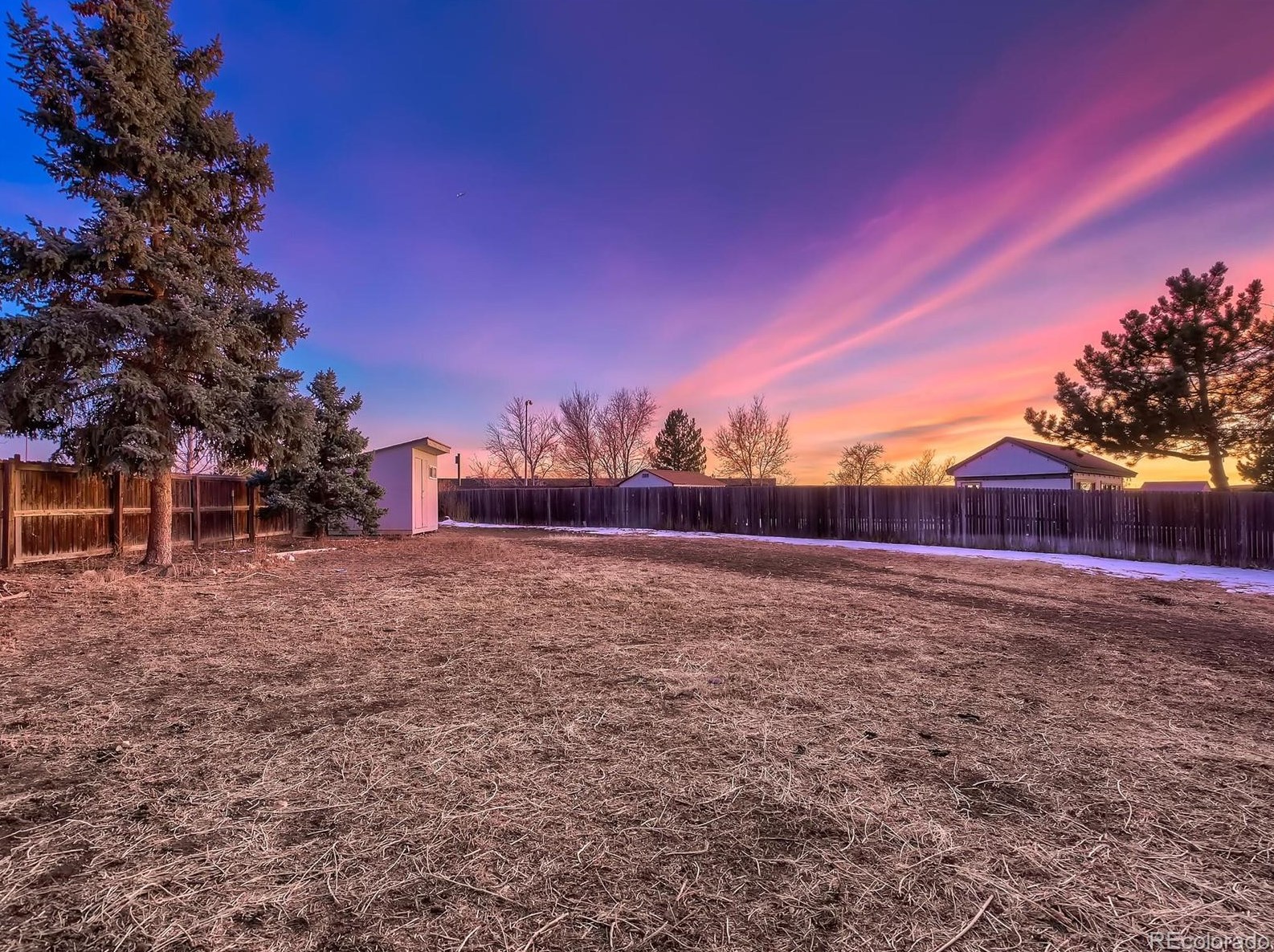 628 Naples Way, Aurora CO 80011-4550 exterior