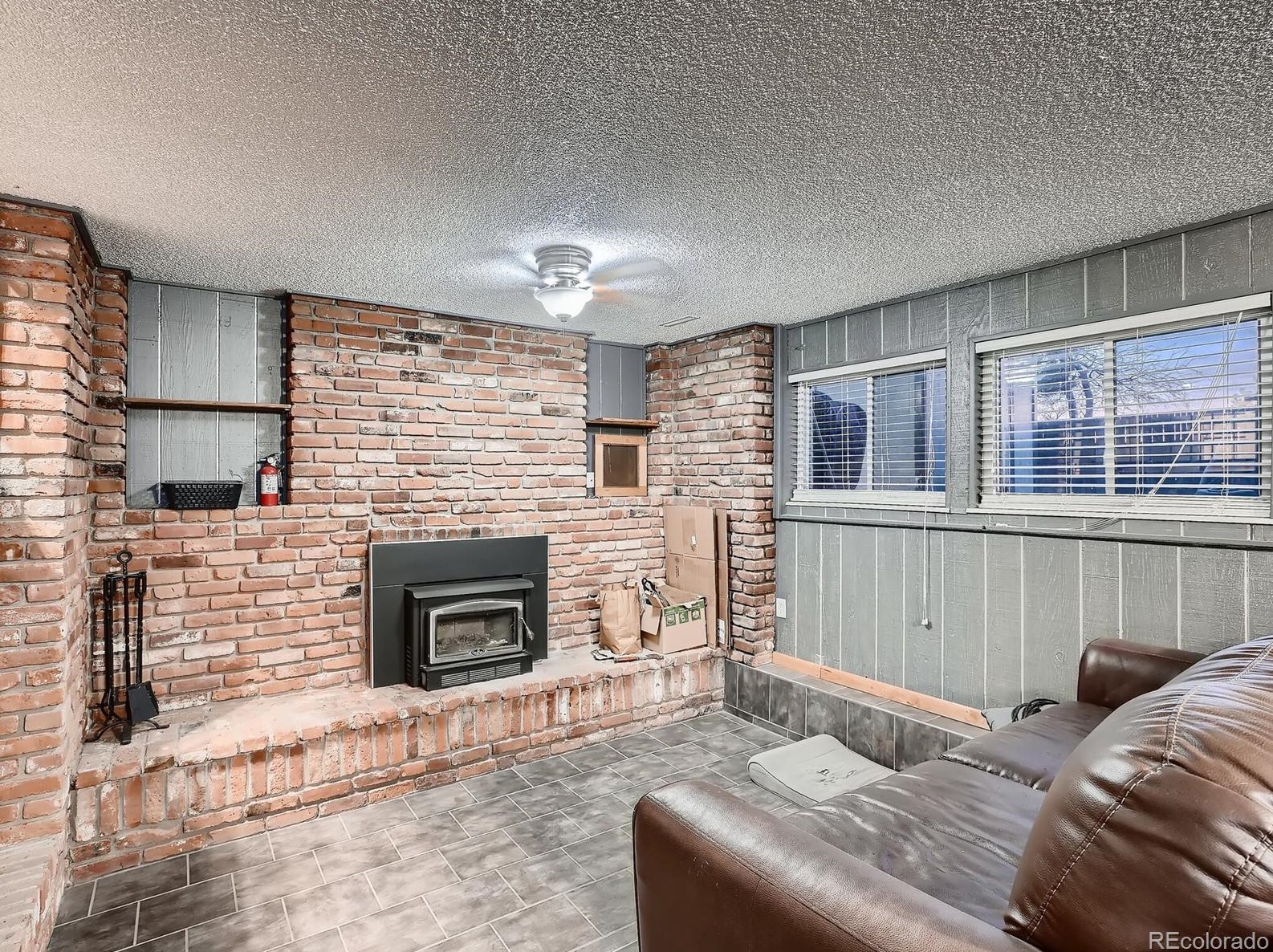 628 Naples Way, Aurora CO 80011-4550 exterior