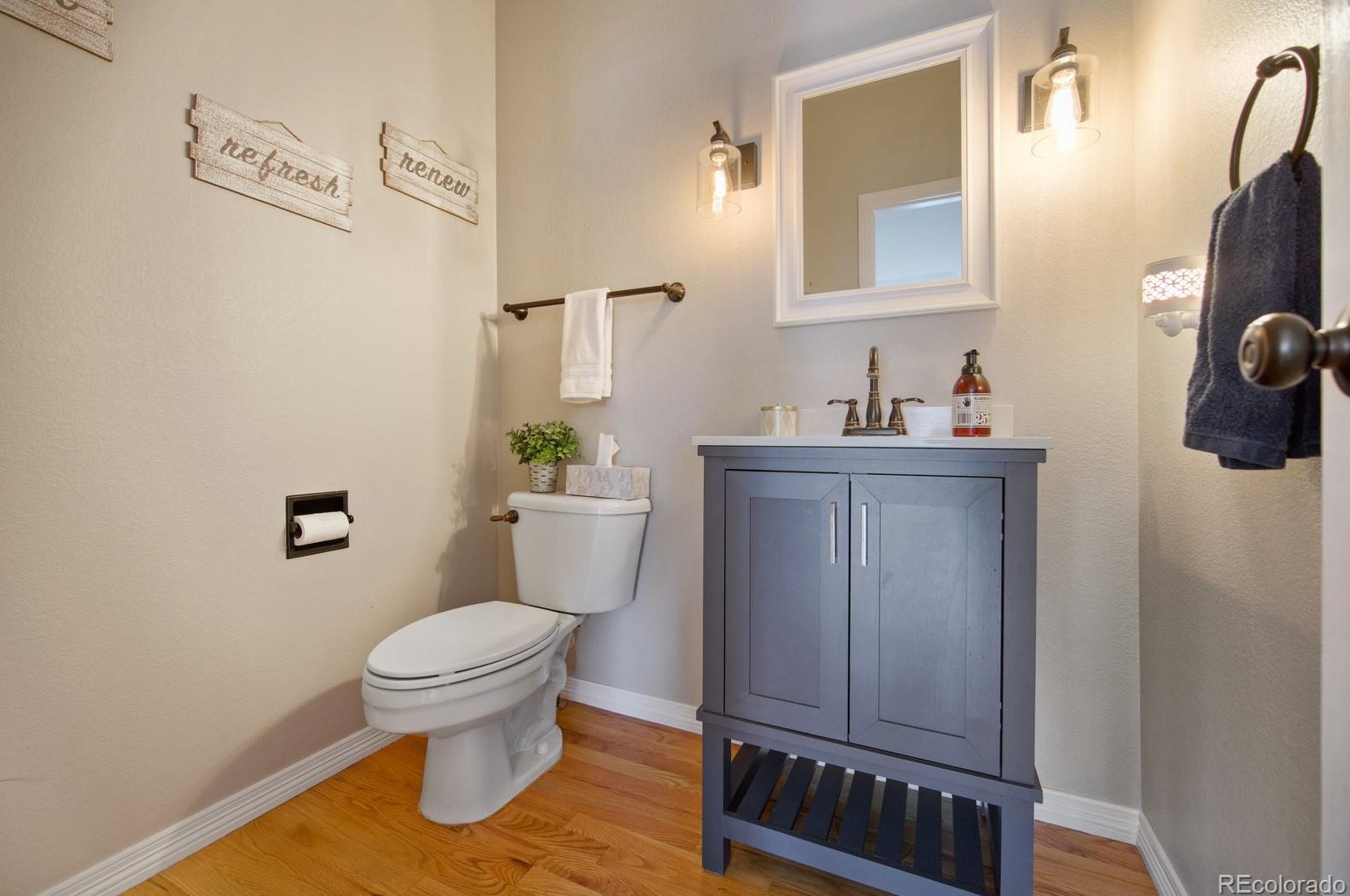 2383 Indian Paintbrush Cir, Littleton CO  80129-5785 exterior