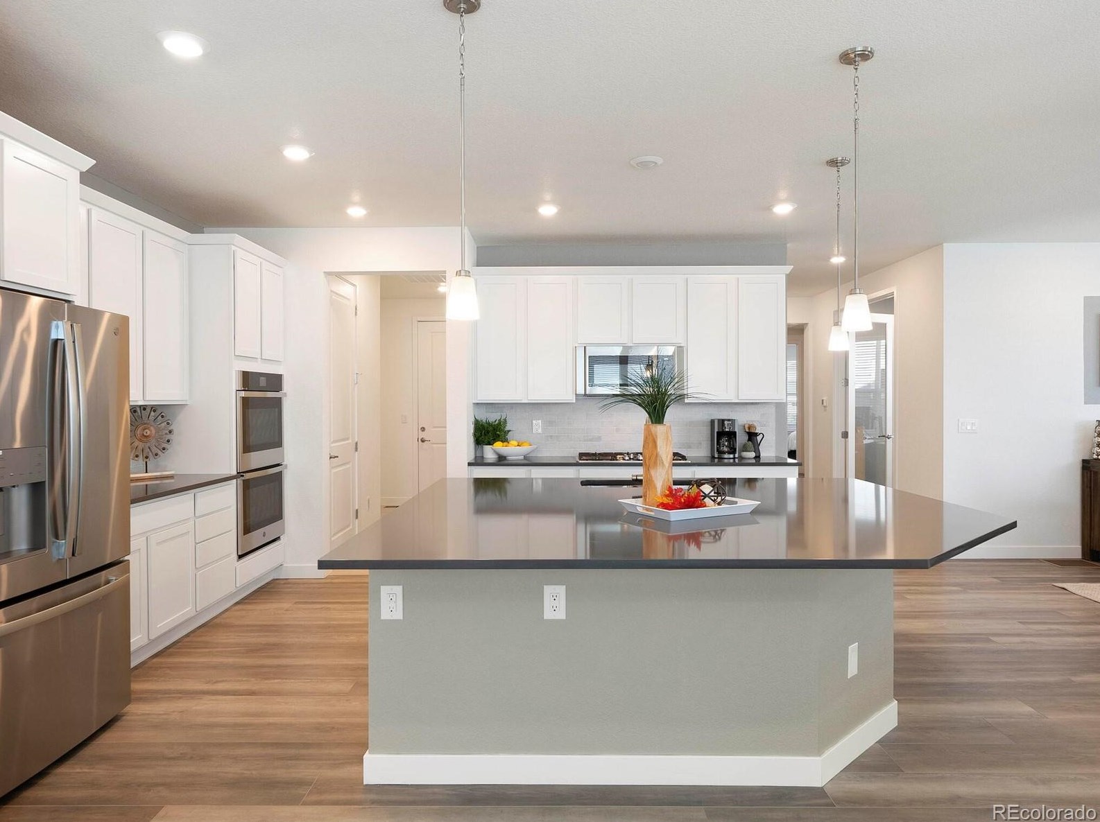 8584 Quemoy St, Denver CO  80016 exterior