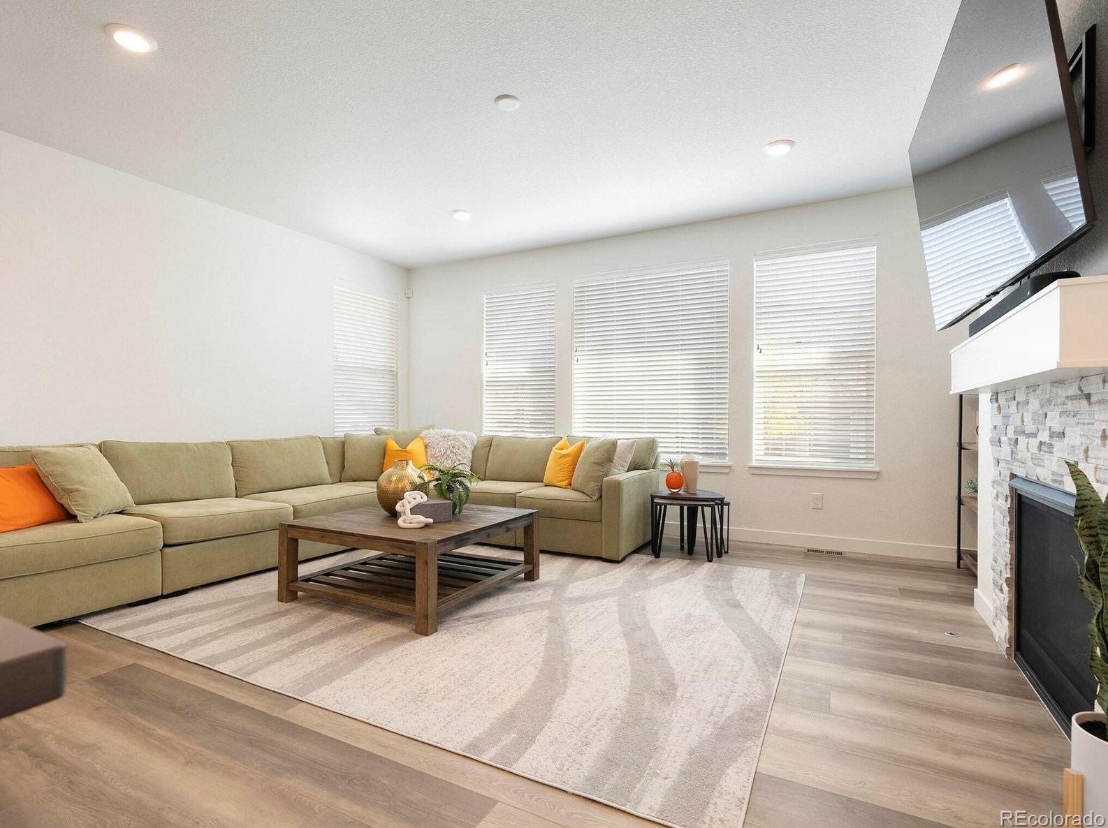 8584 Quemoy St, Denver CO  80016 exterior