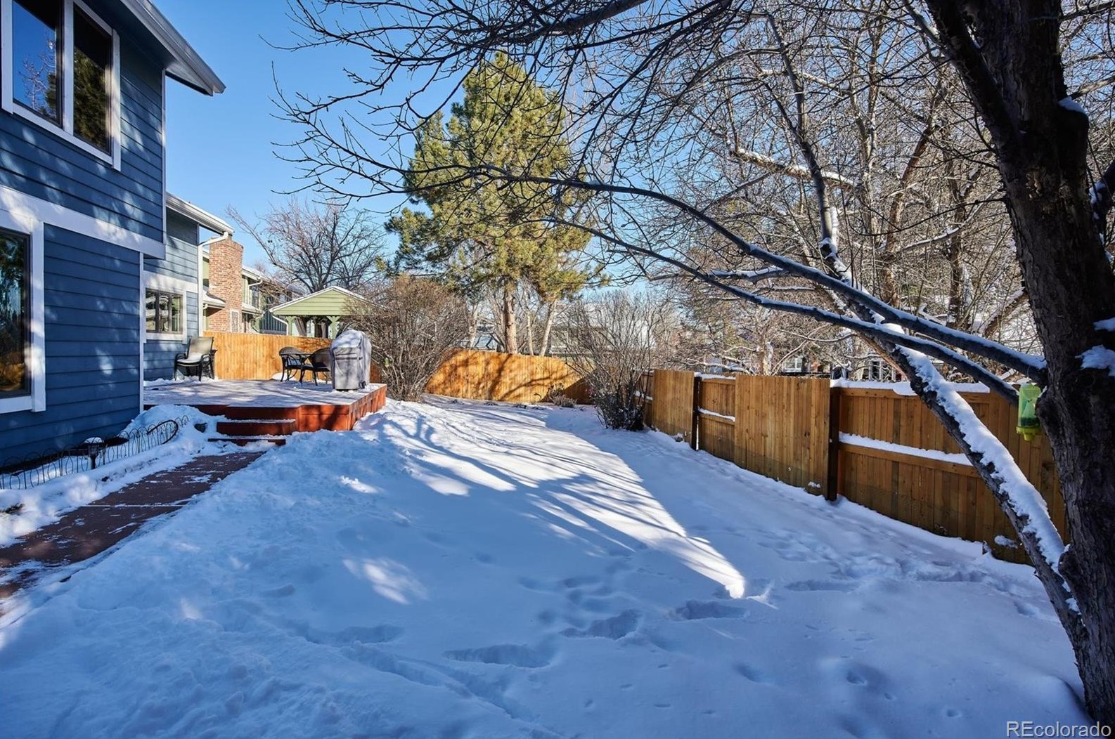 8032 Fld Ct, Arvada CO  80005-1560 exterior