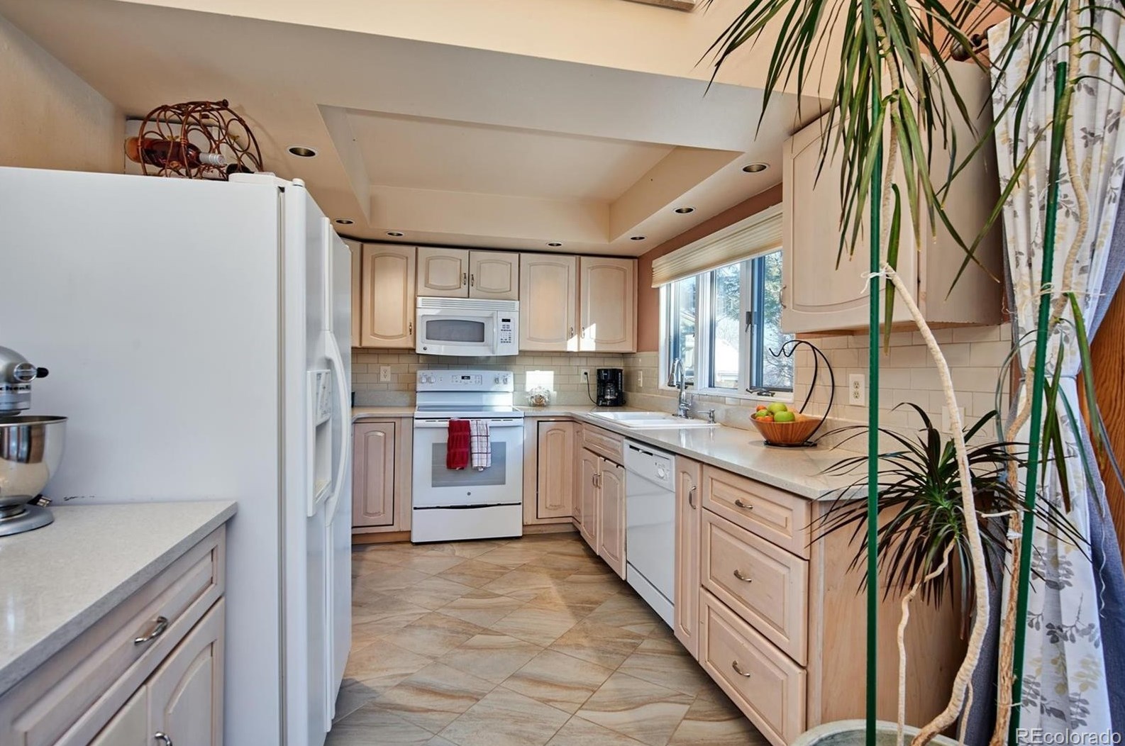 8032 Fld Ct, Arvada CO  80005-1560 exterior