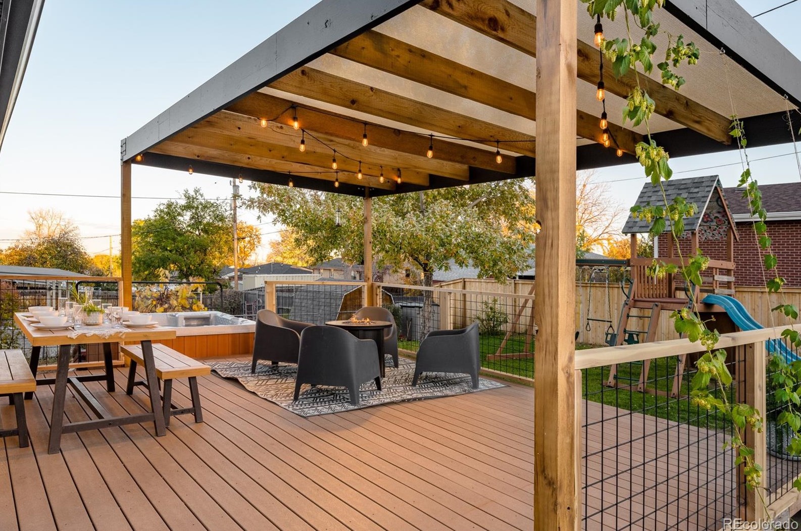 6572 Benton Cir, Arvada CO  80003-4734 exterior