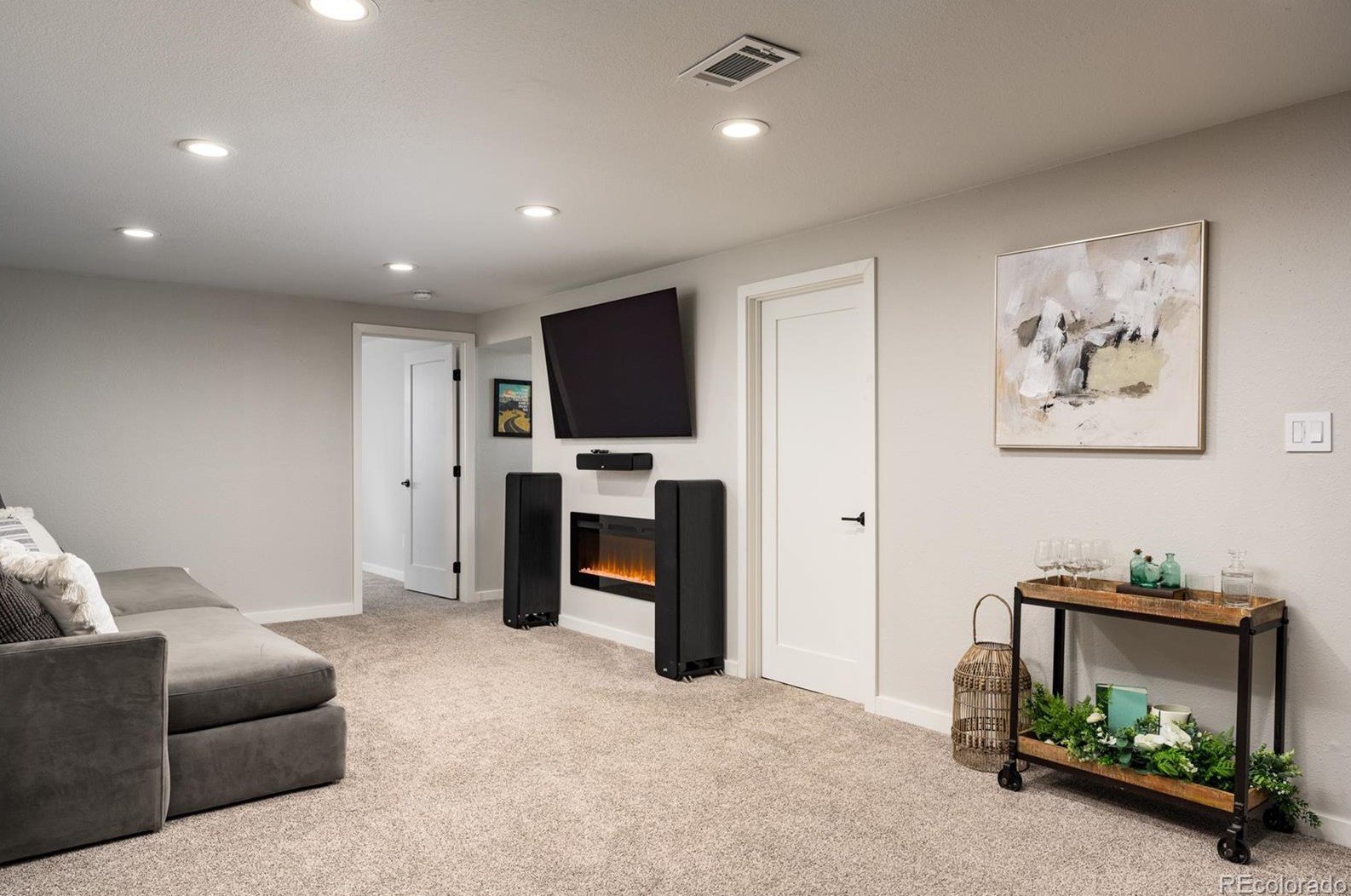 6572 Benton Cir, Arvada CO  80003-4734 exterior