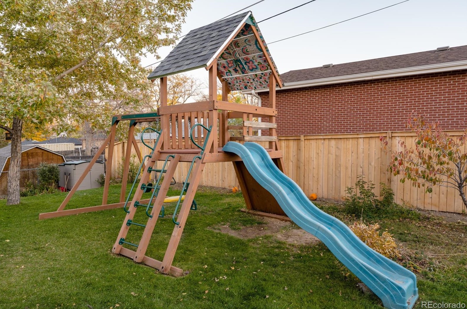 6572 Benton Cir, Arvada CO  80003-4734 exterior