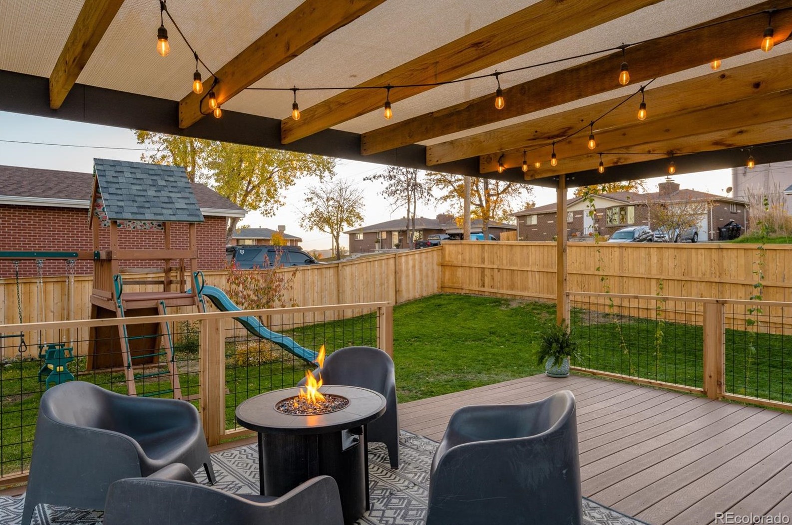 6572 Benton Cir, Arvada CO  80003-4734 exterior